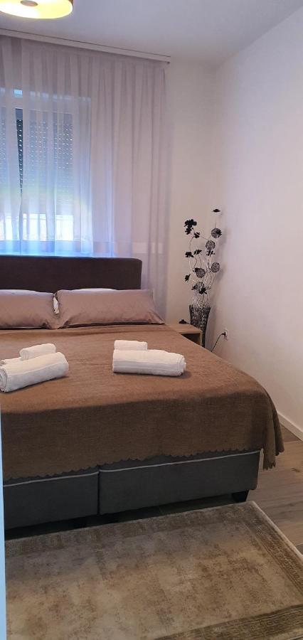 Apartmani Gandi Bihać Esterno foto